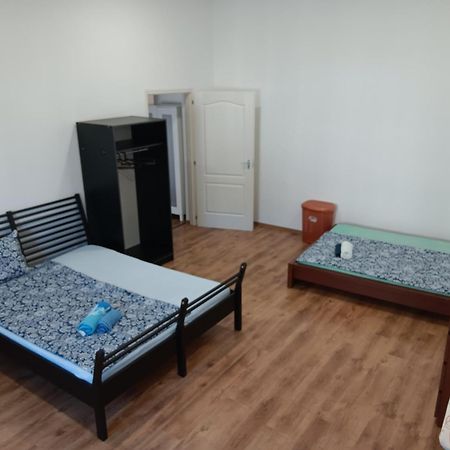 Big Cozy - Skyfall Apartment 3 Bdrm 6 Beds 1&Half Baths Будапеща Екстериор снимка